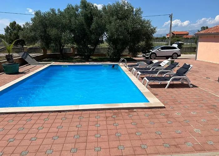 Paludo Vikendica Novigrad (Dalmatia)