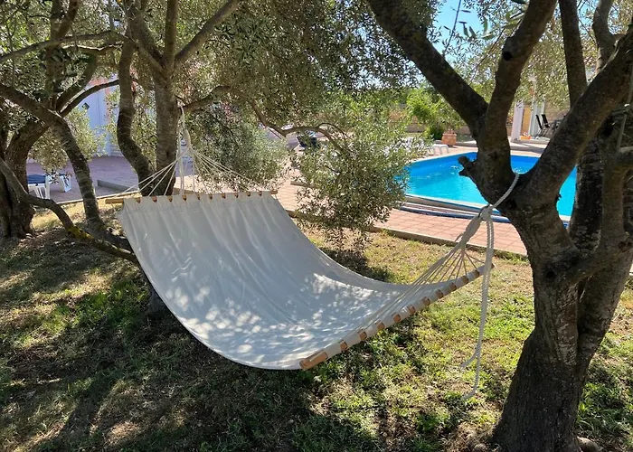 Paludo * Novigrad (Dalmatia)